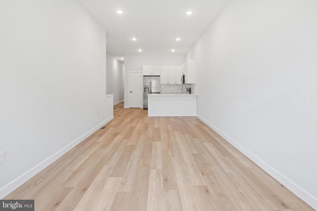 1932 N 6TH STREET Unit: 3