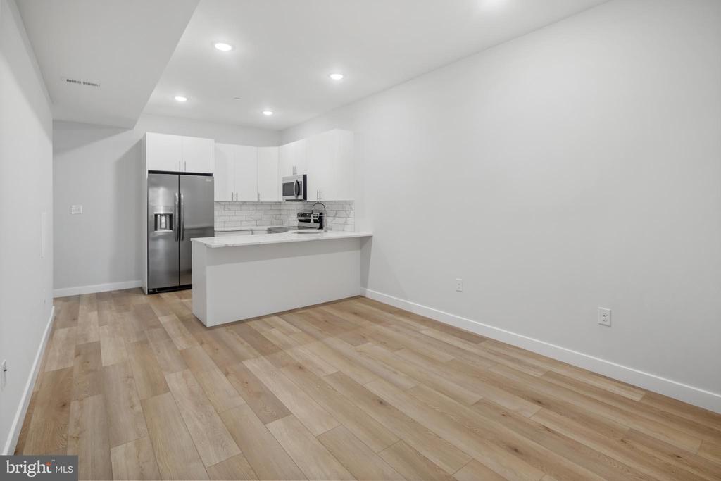 1932 N 6TH STREET Unit: 3
