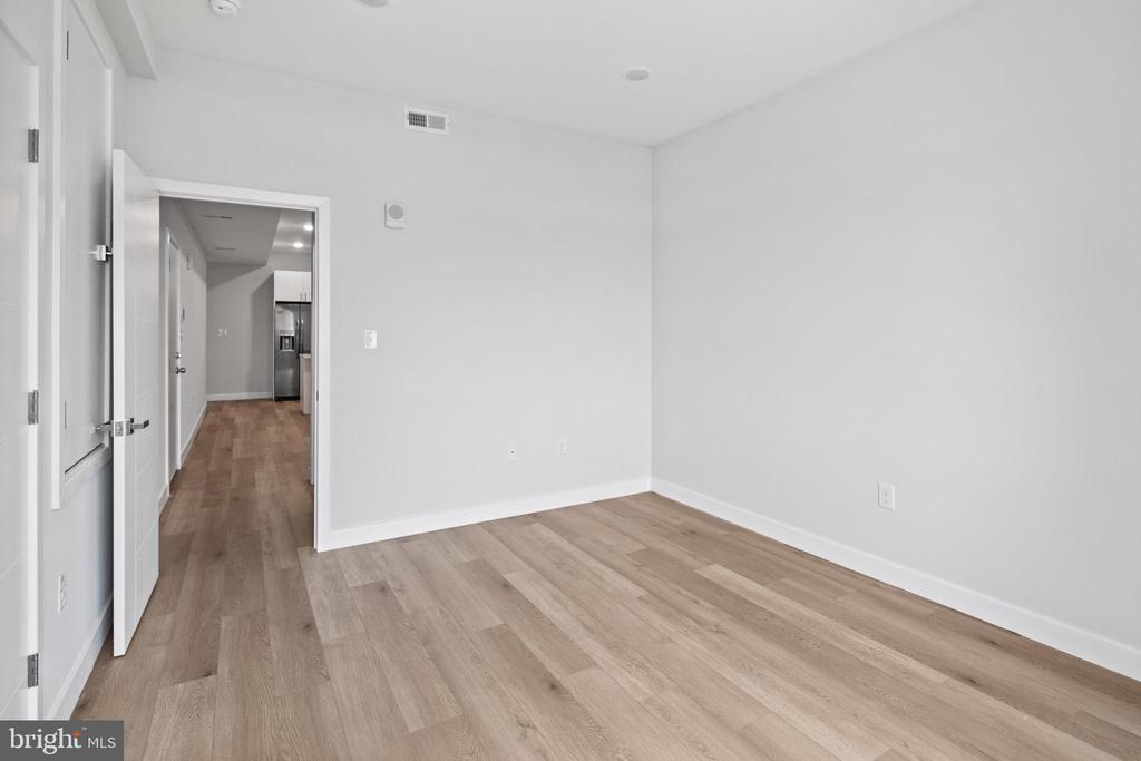 1932 N 6TH STREET Unit: 3