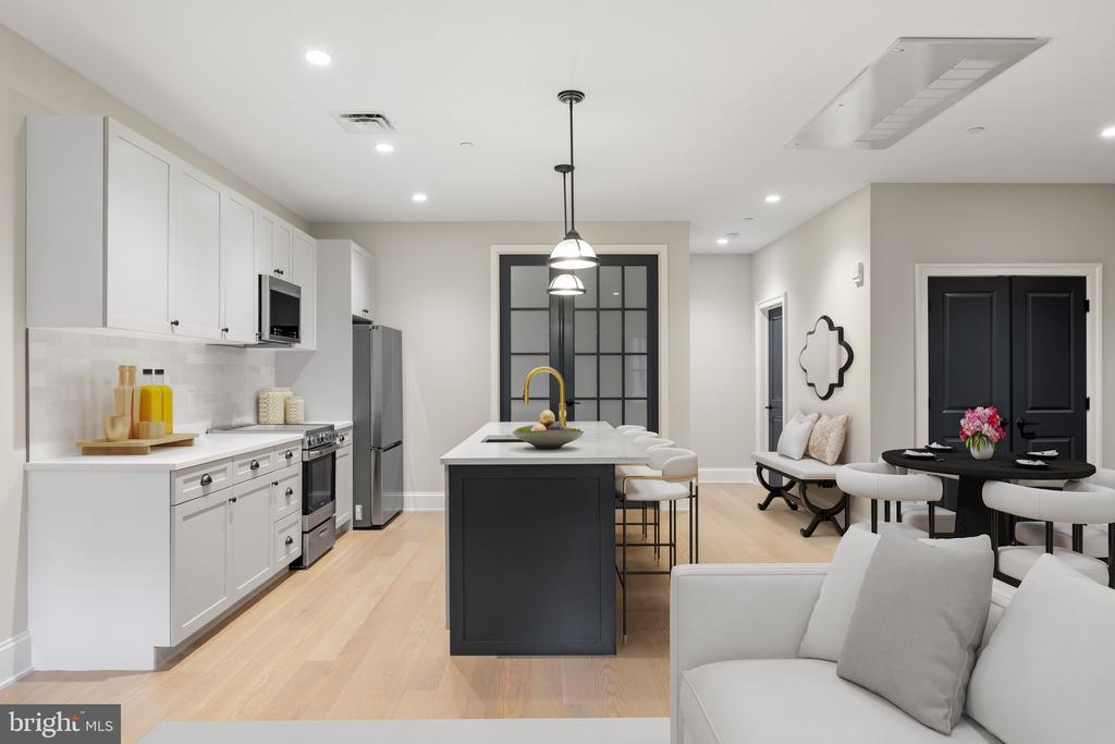 200 S BROAD STREET Unit: 325