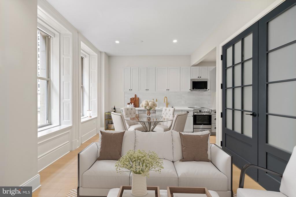 200 S BROAD STREET Unit: 325