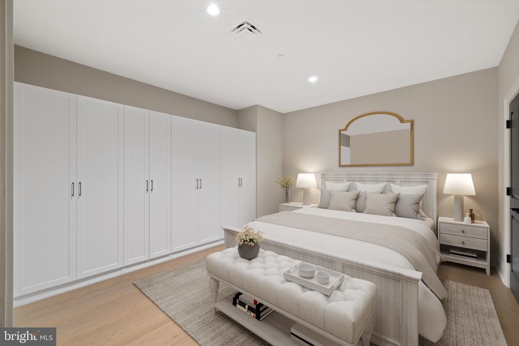 200 S BROAD STREET Unit: 325