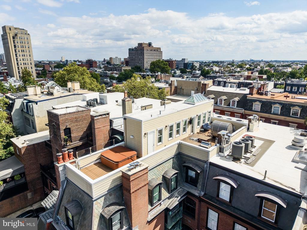 2015 DELANCEY PLACE
