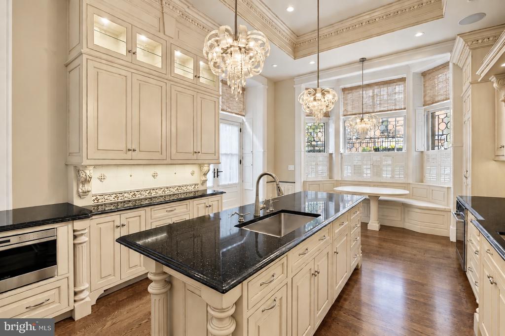 2015 DELANCEY PLACE