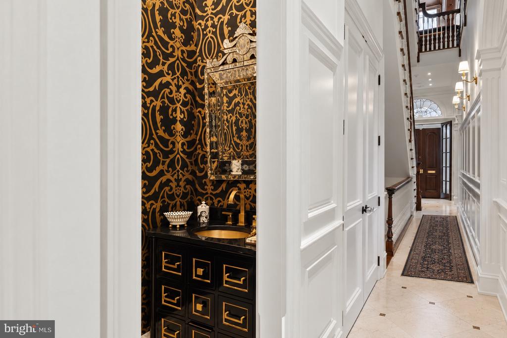 2015 DELANCEY PLACE