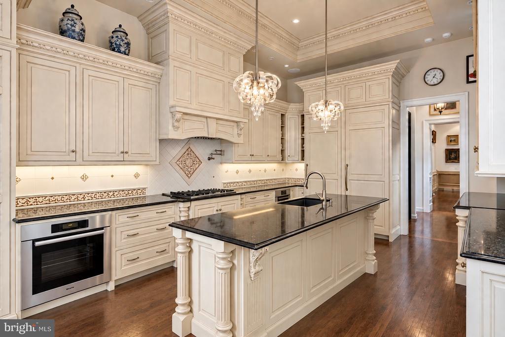 2015 DELANCEY PLACE