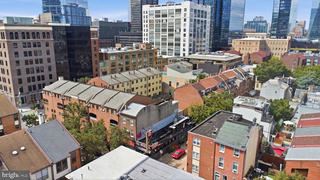 114 N 21ST