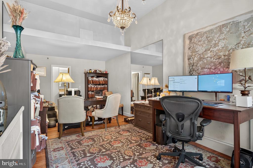 114 N 21ST
