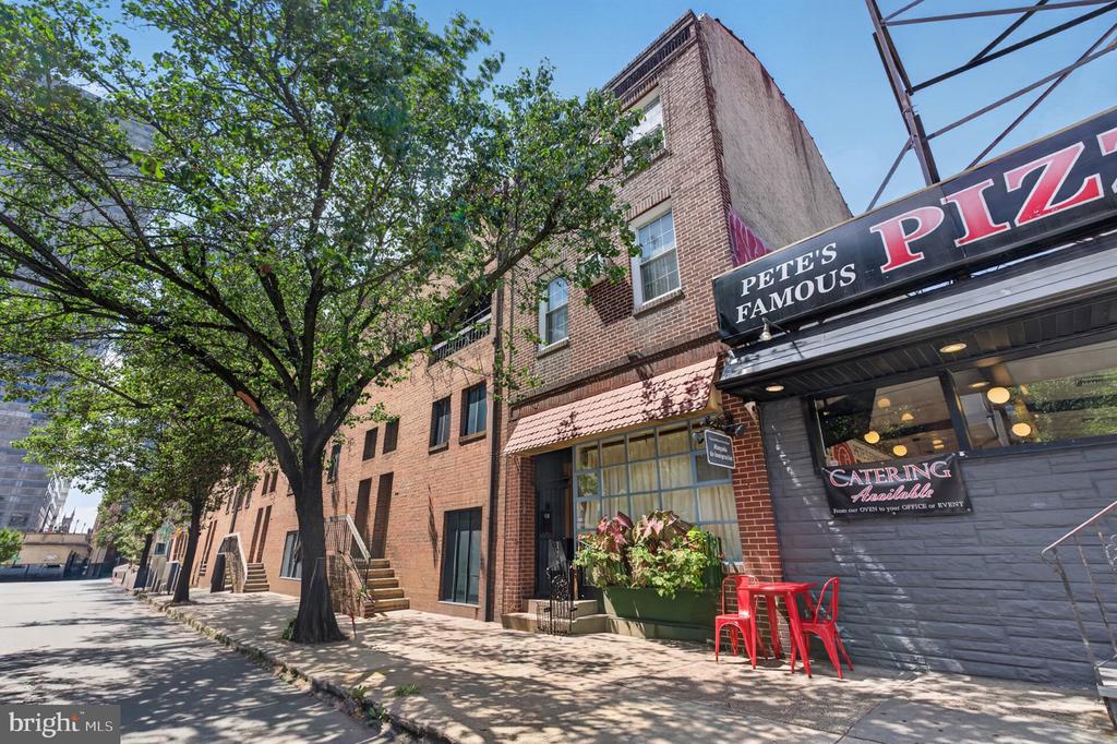 114 N 21ST