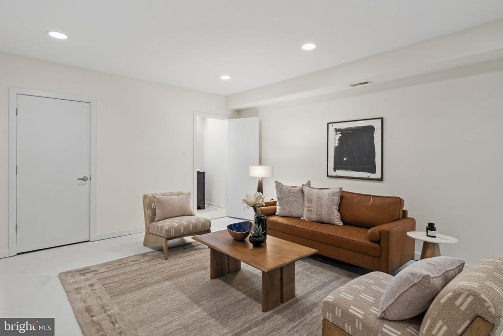 765 S 15TH STREET
