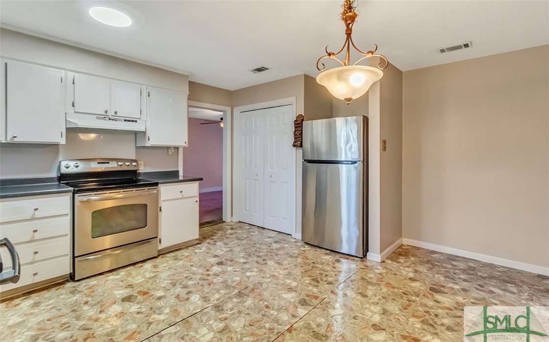 1110 Cheryl Street