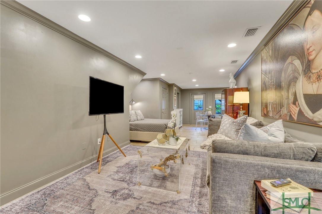 316 W Taylor Street