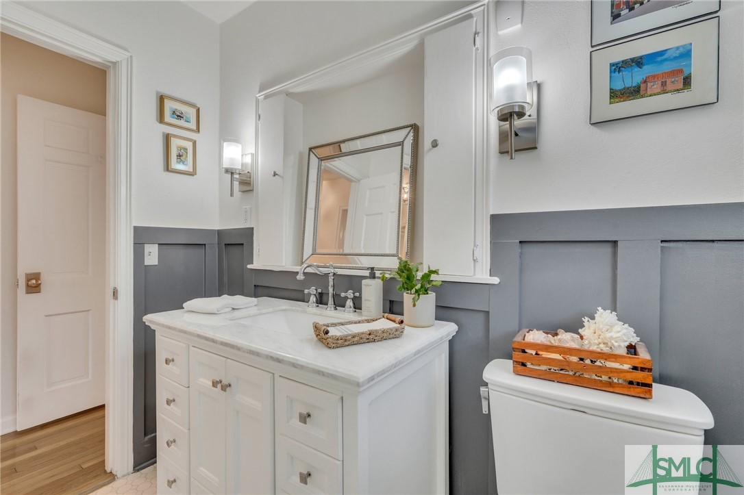 6 E 53rd Street