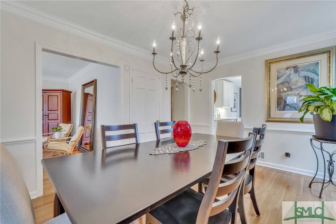 6 E 53rd Street