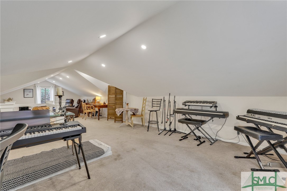 6 E 53rd Street