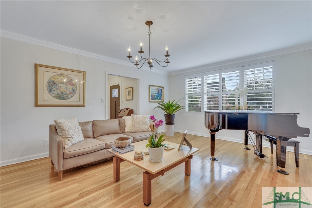 6 E 53rd Street