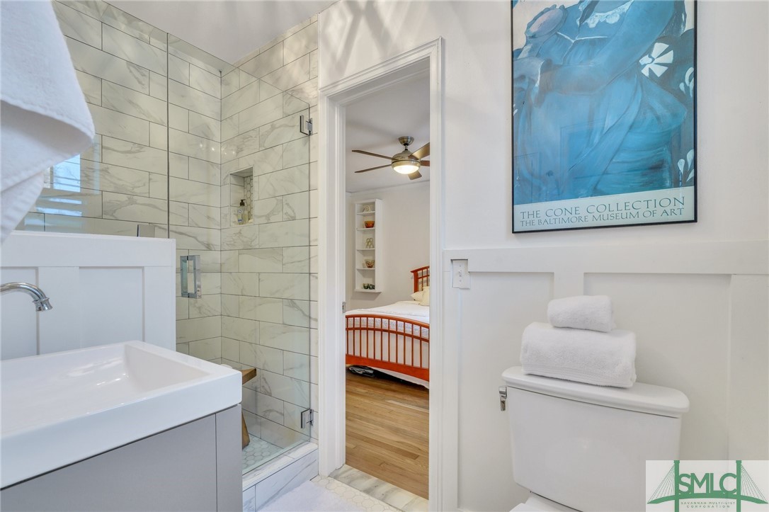 6 E 53rd Street