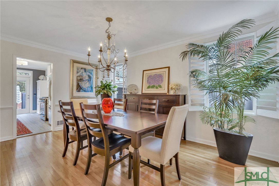 6 E 53rd Street