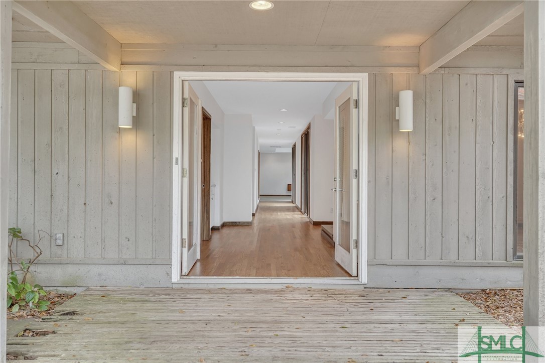 15 Monastery Road W