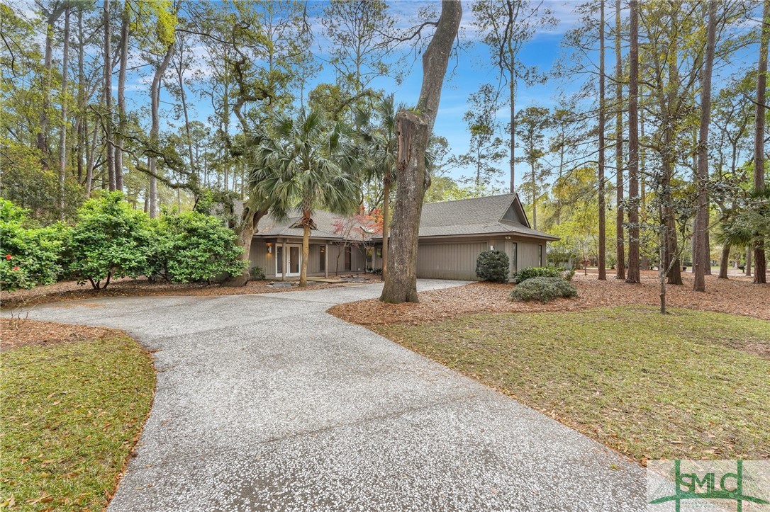 15 Monastery Road W