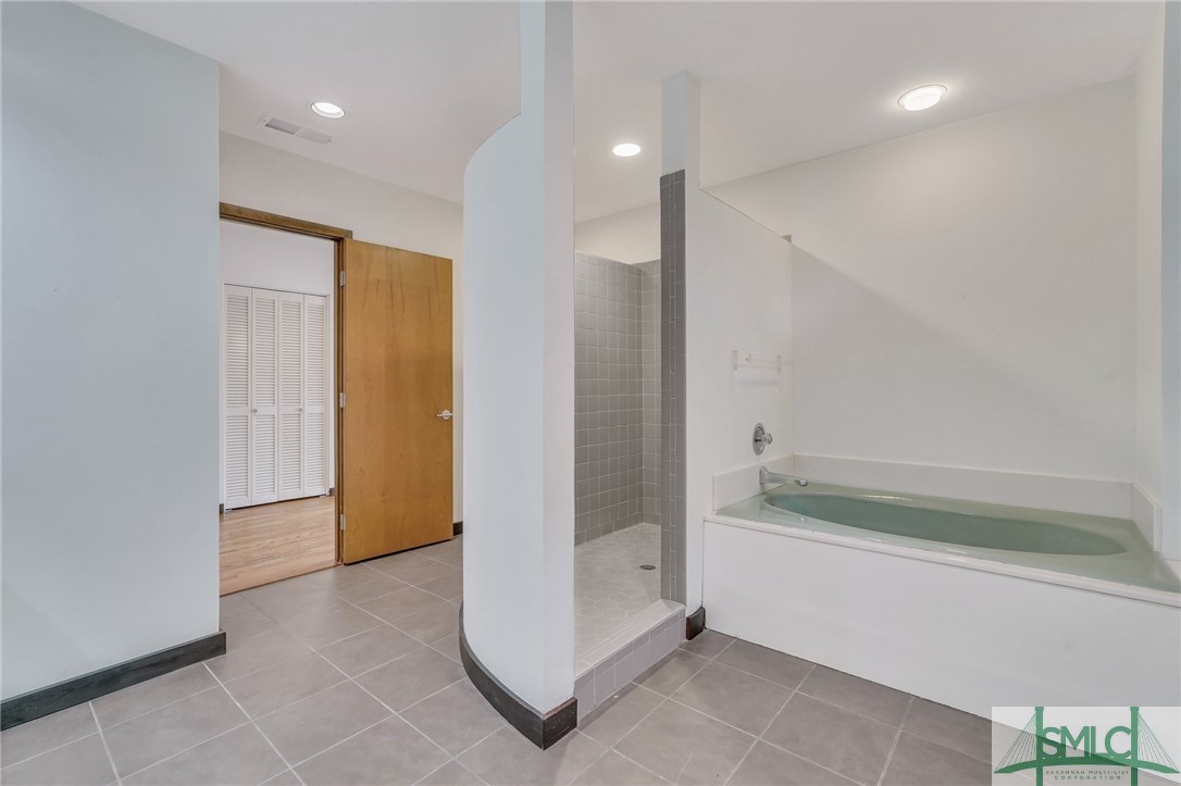 15 Monastery Road W