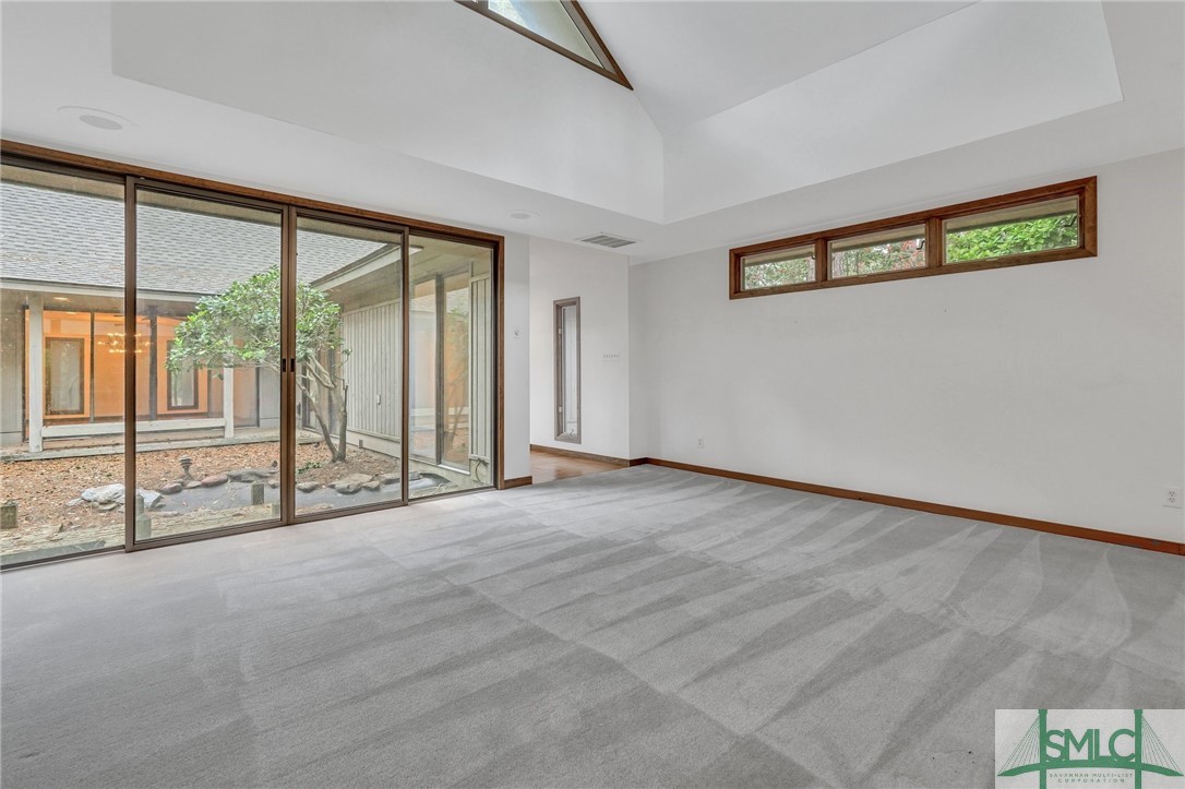 15 Monastery Road W