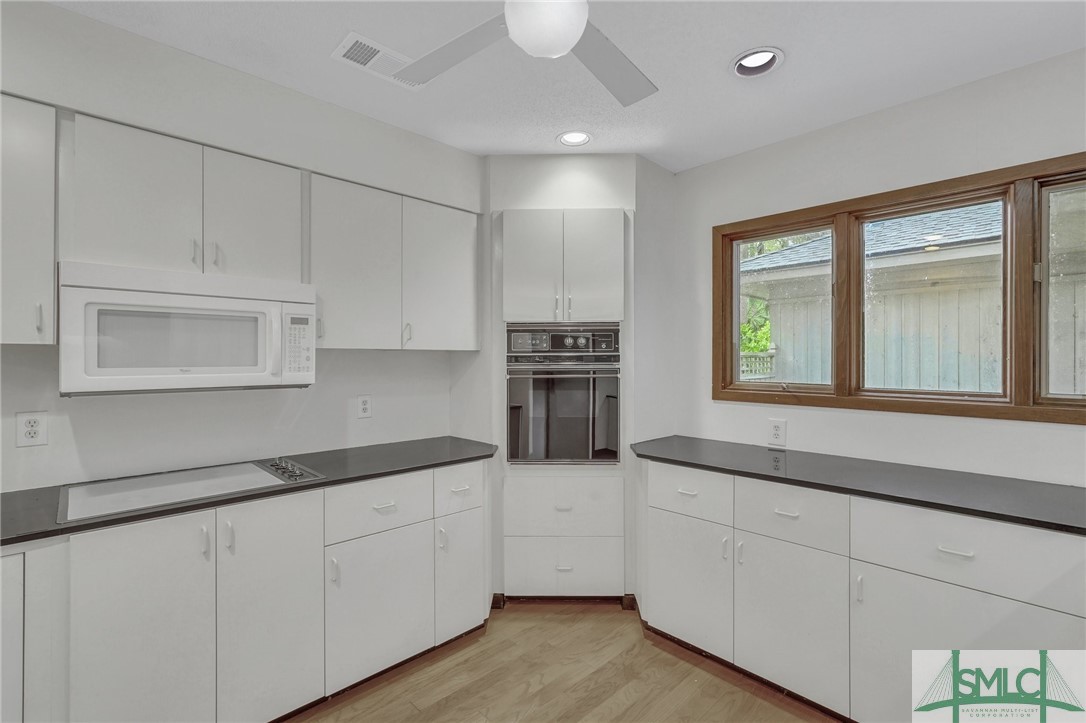 15 Monastery Road W