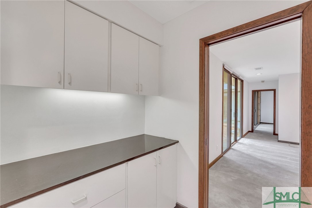 15 Monastery Road W