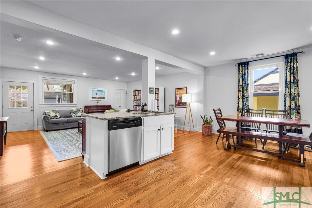 415 E 62nd Street