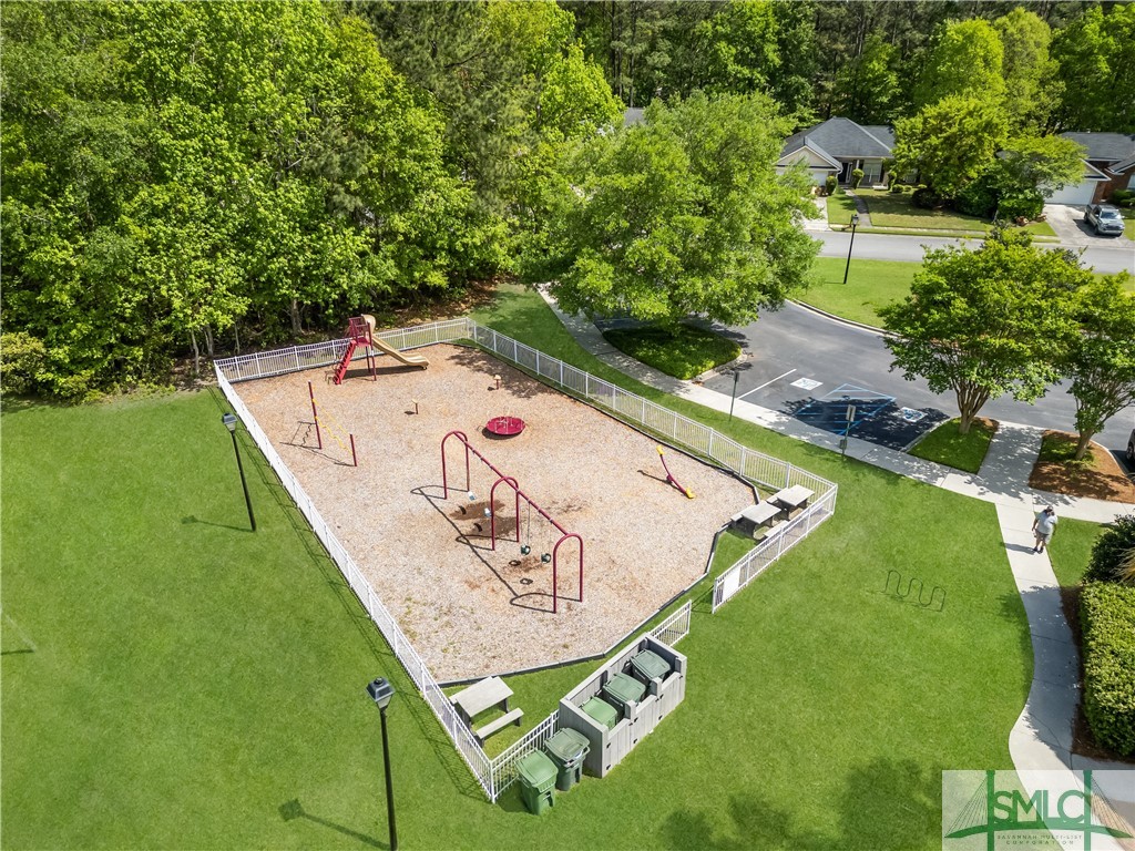 1557 Bradley Boulevard