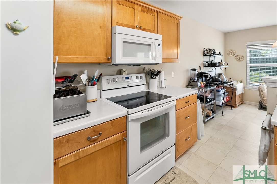 1557 Bradley Boulevard