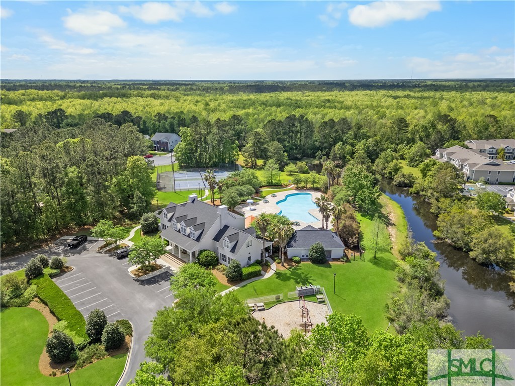 1557 Bradley Boulevard