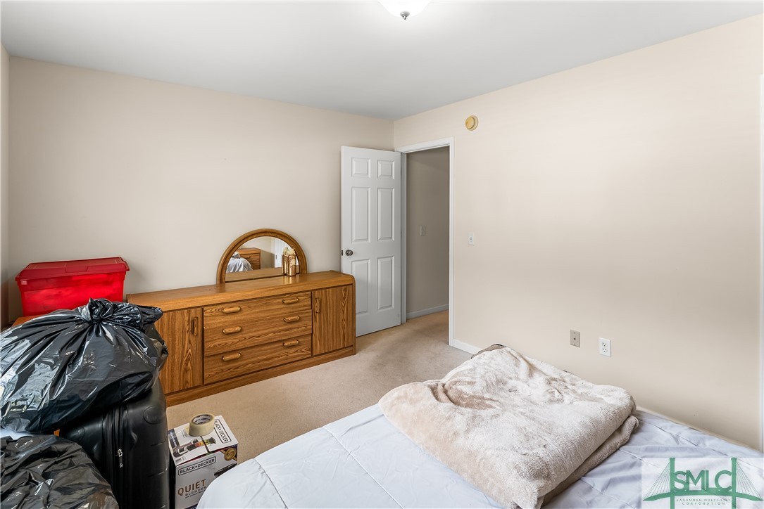 1557 Bradley Boulevard