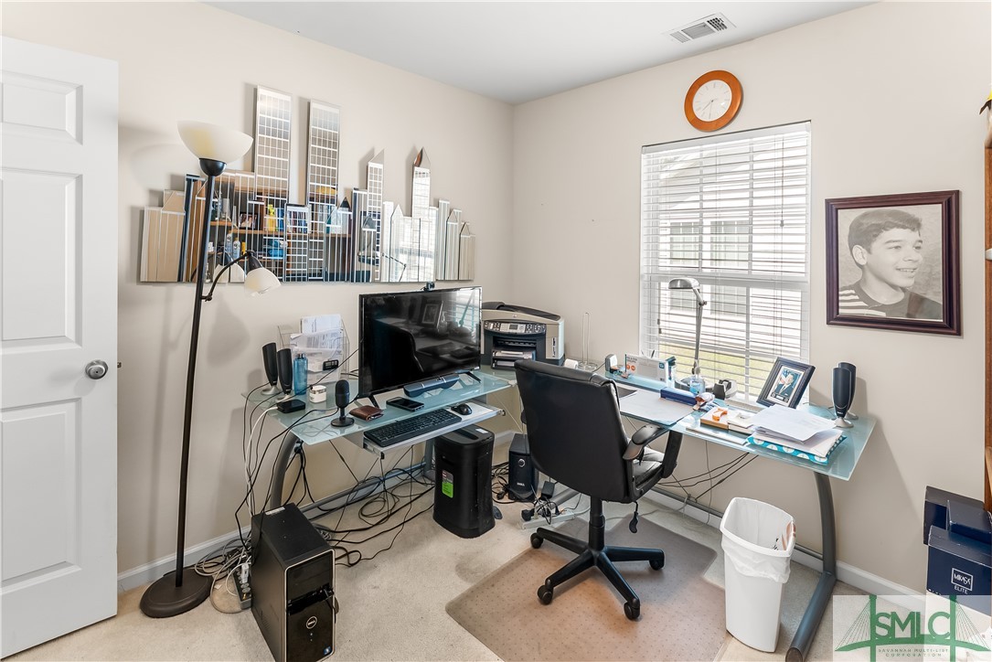 1557 Bradley Boulevard