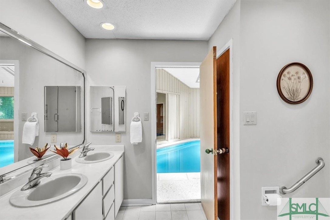 11 Fat Friars Retreat