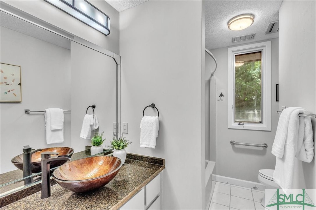 11 Fat Friars Retreat