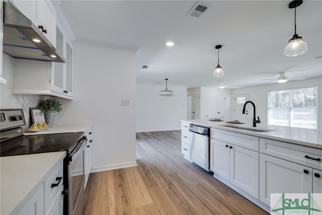 9791 Whitefield Avenue