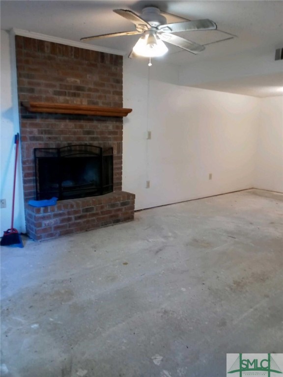 2220 E Victory Drive