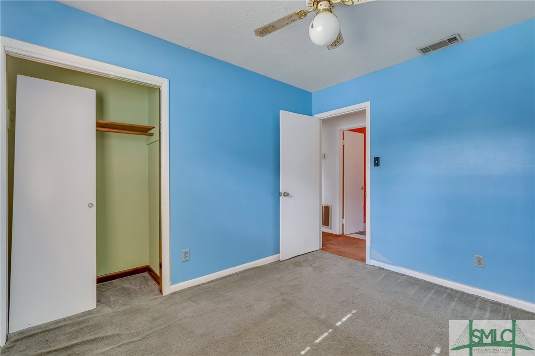 4905 1/2 Meding Street