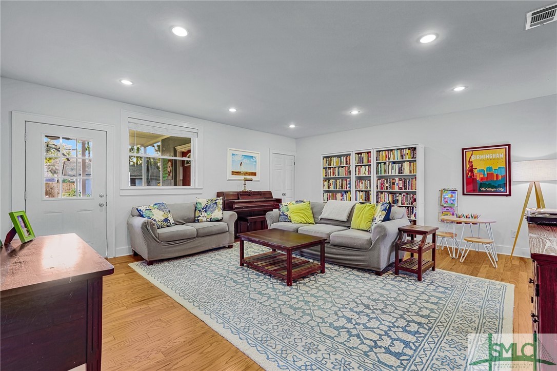 415 E 62nd Street