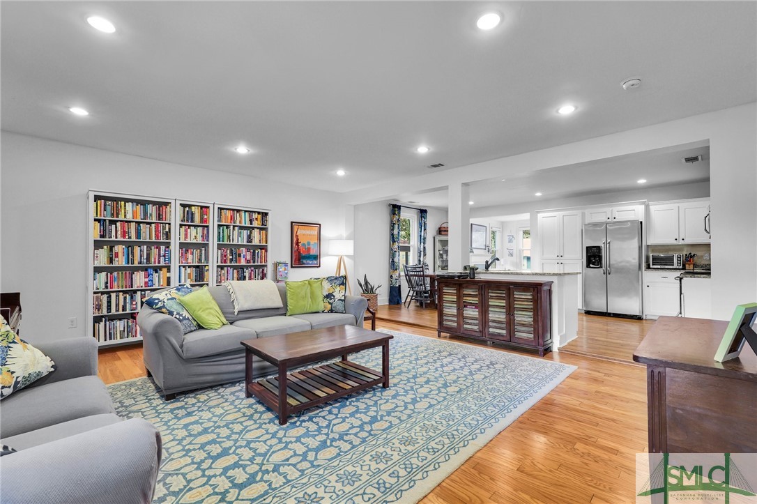 415 E 62nd Street