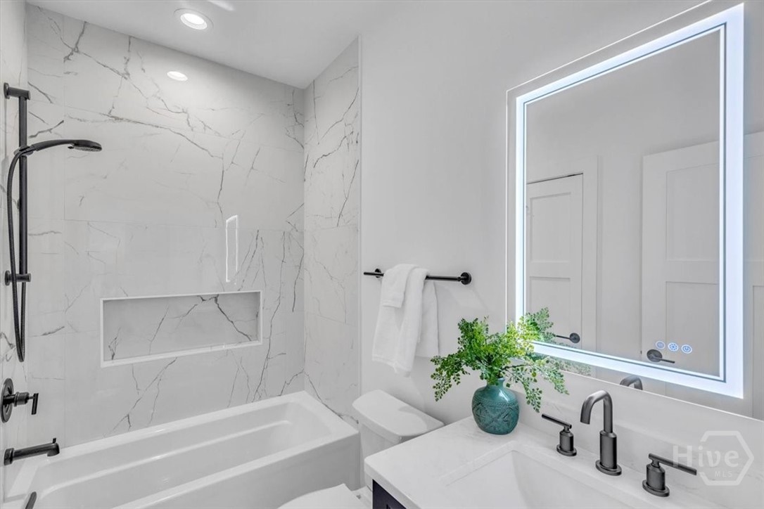 2136 & 2138 Indiana Avenue