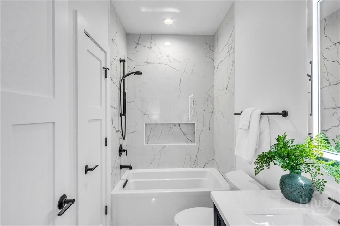 2136 & 2138 Indiana Avenue