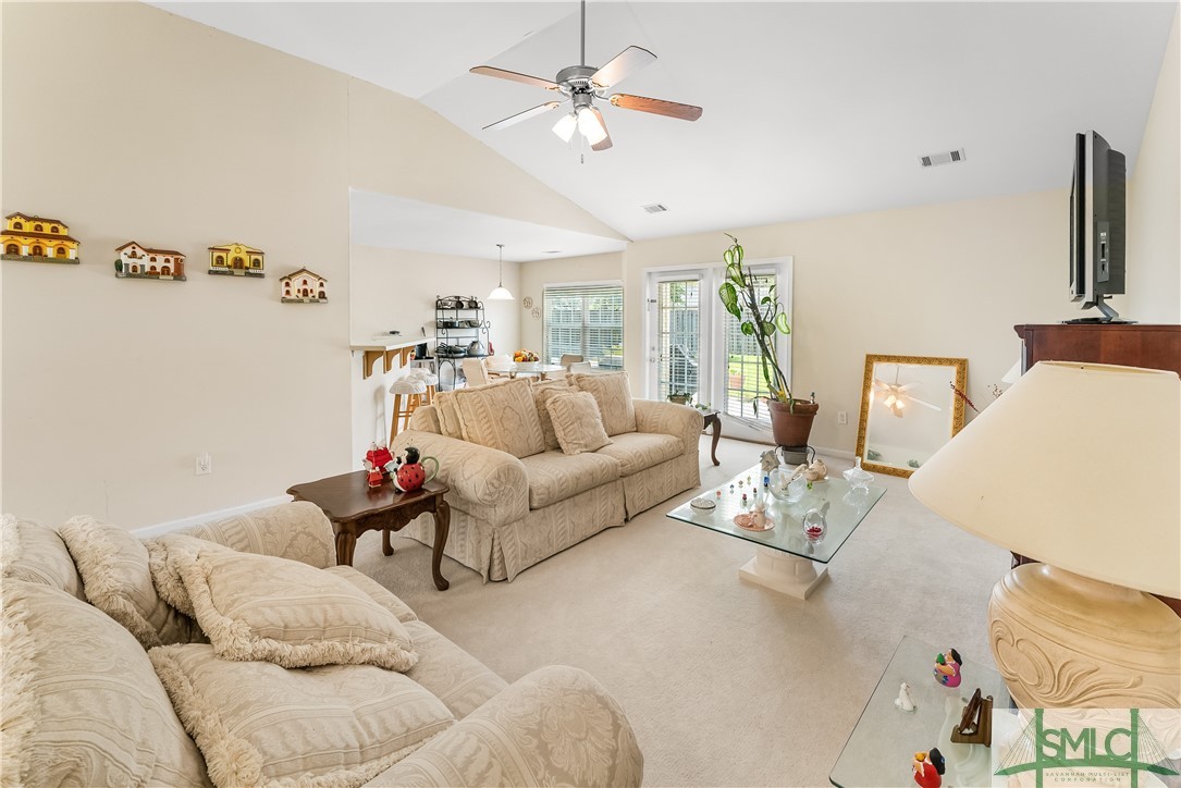 1557 Bradley Boulevard