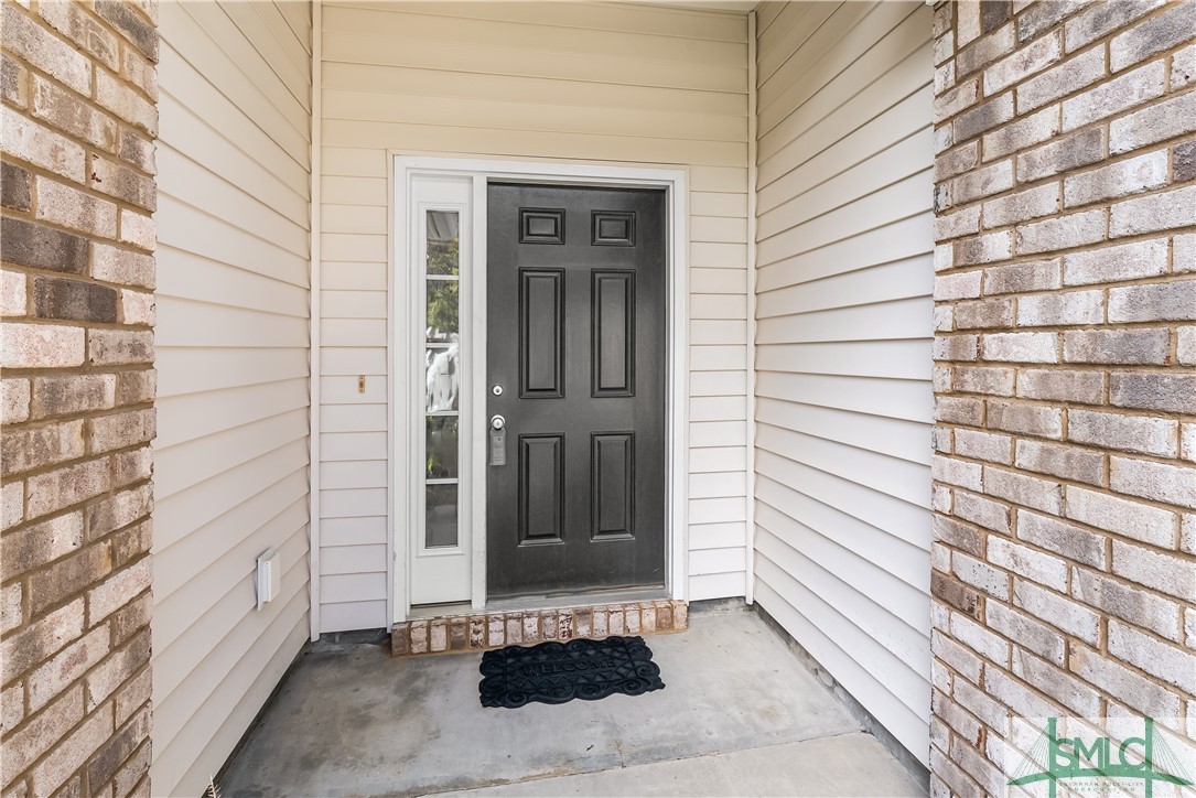 1557 Bradley Boulevard