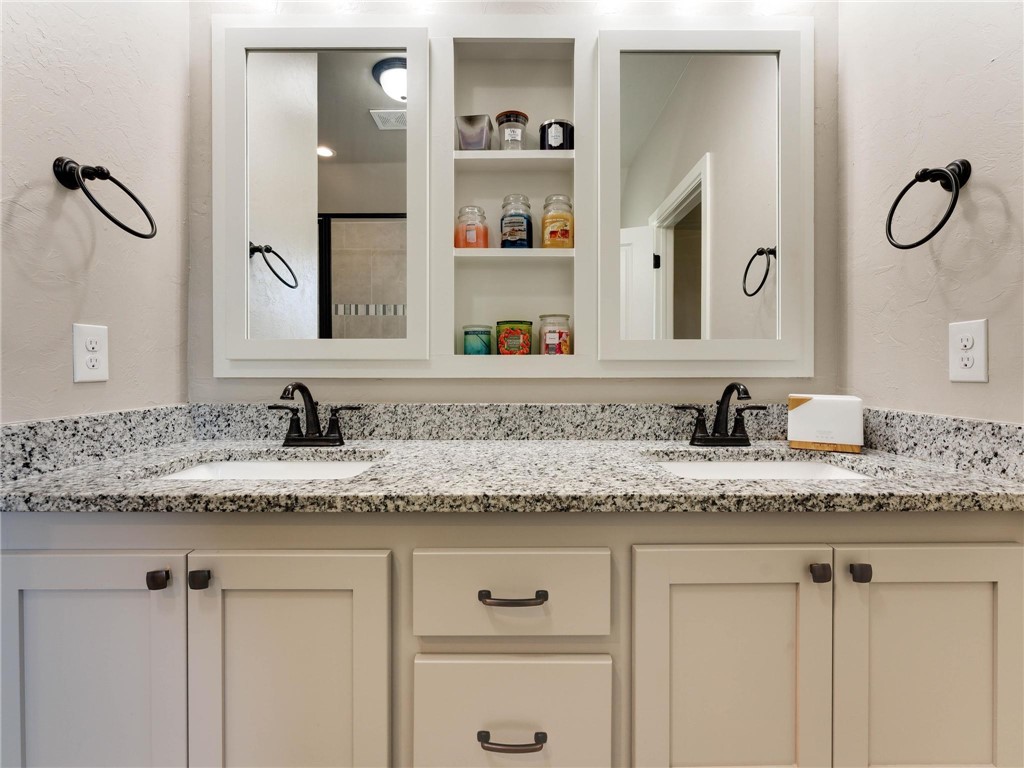 12013 SW 45th Terrace