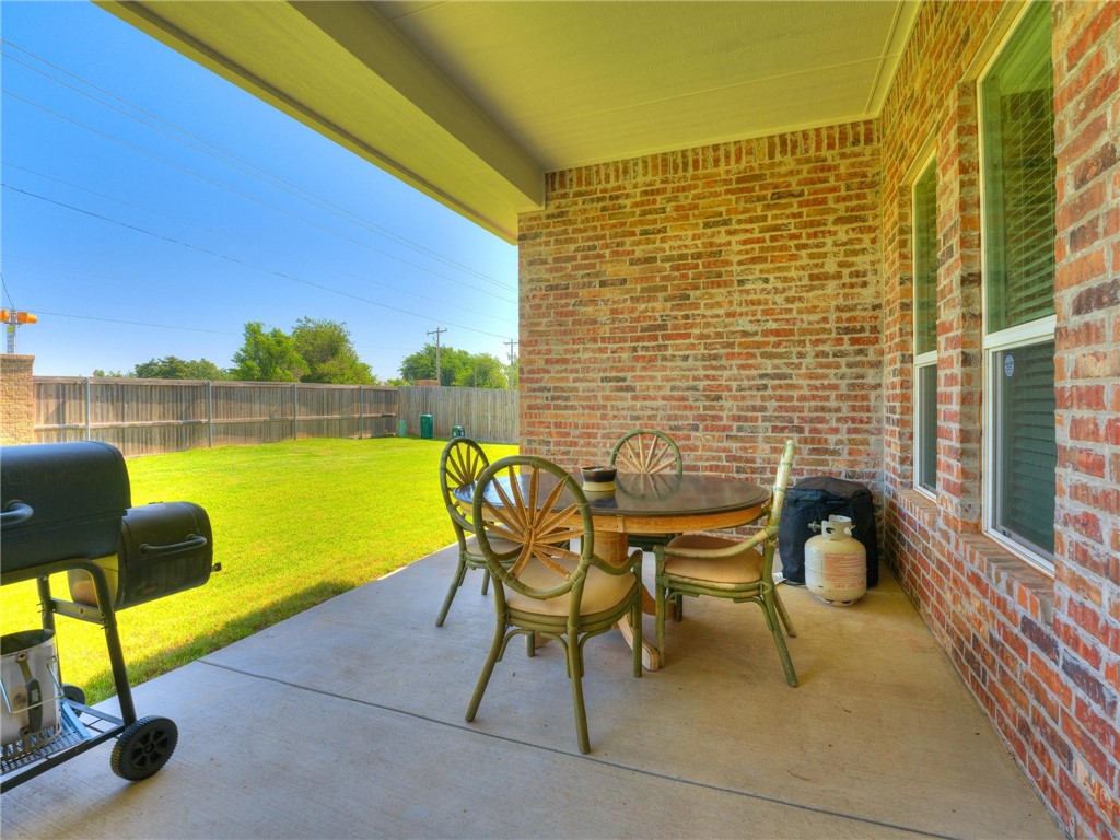 12013 SW 45th Terrace