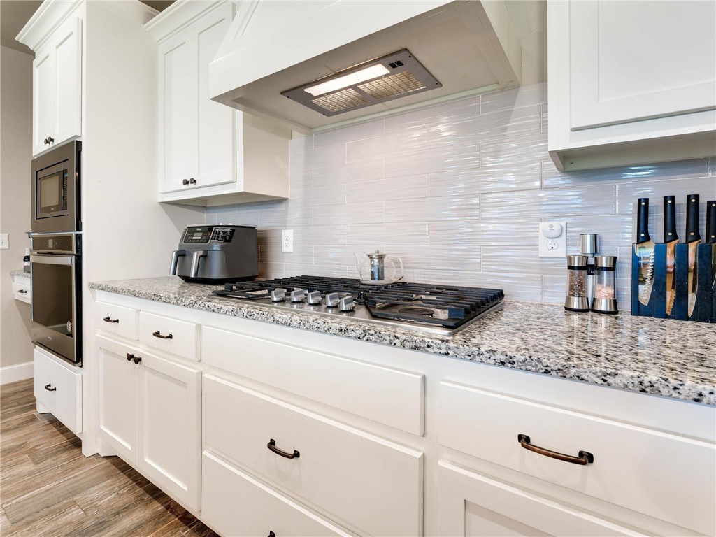 12013 SW 45th Terrace