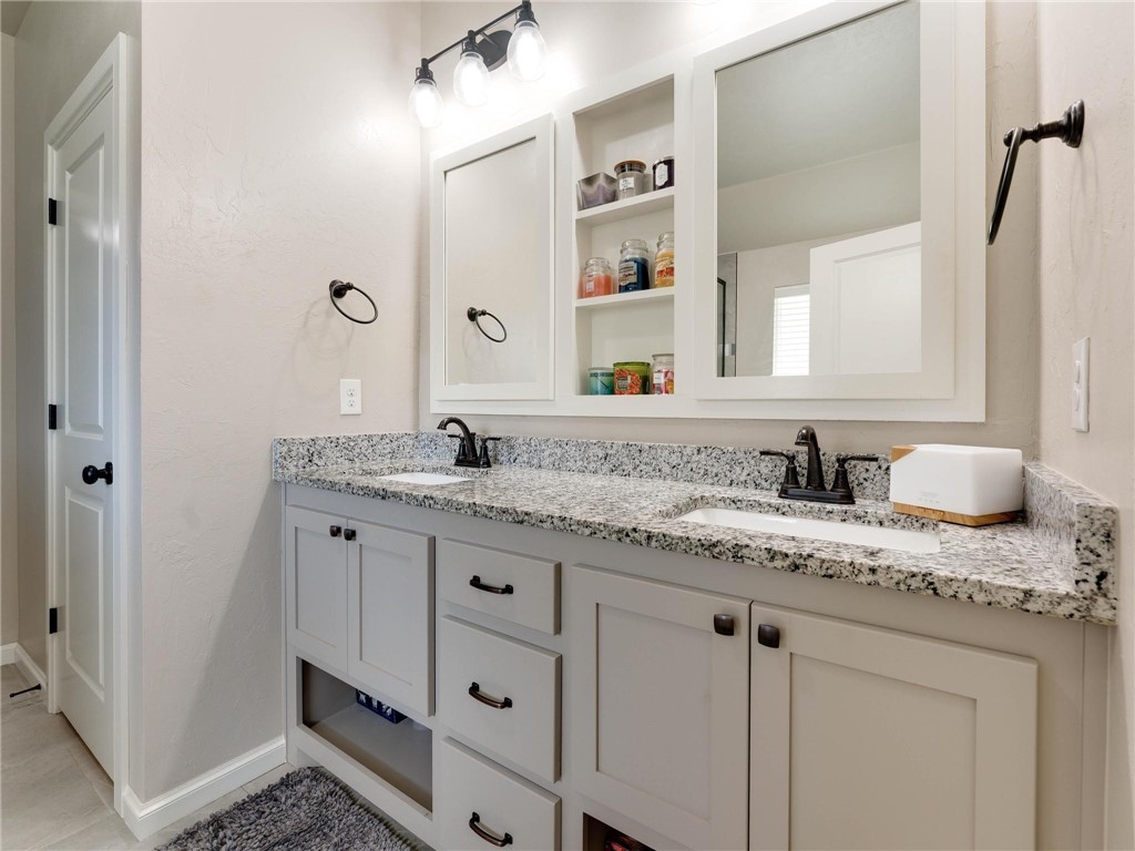 12013 SW 45th Terrace