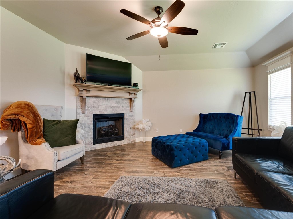 12013 SW 45th Terrace
